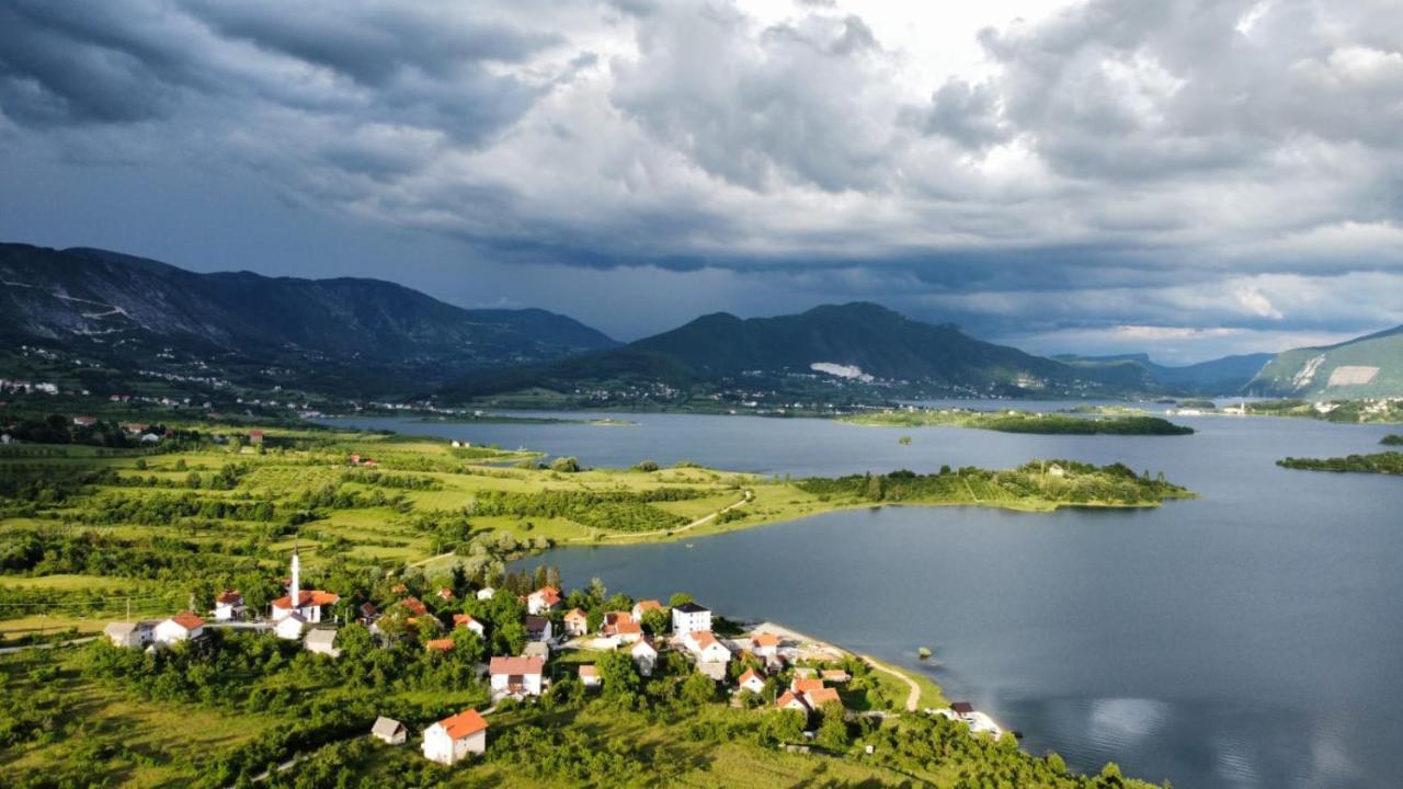 Apartman Konak Prozor Exterior foto
